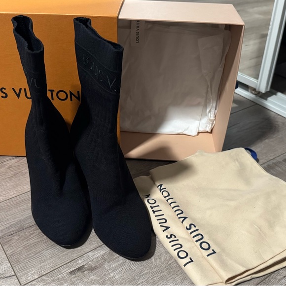 Louis Vuitton Black and Brown Women's Shoes - Picture 2 of 8